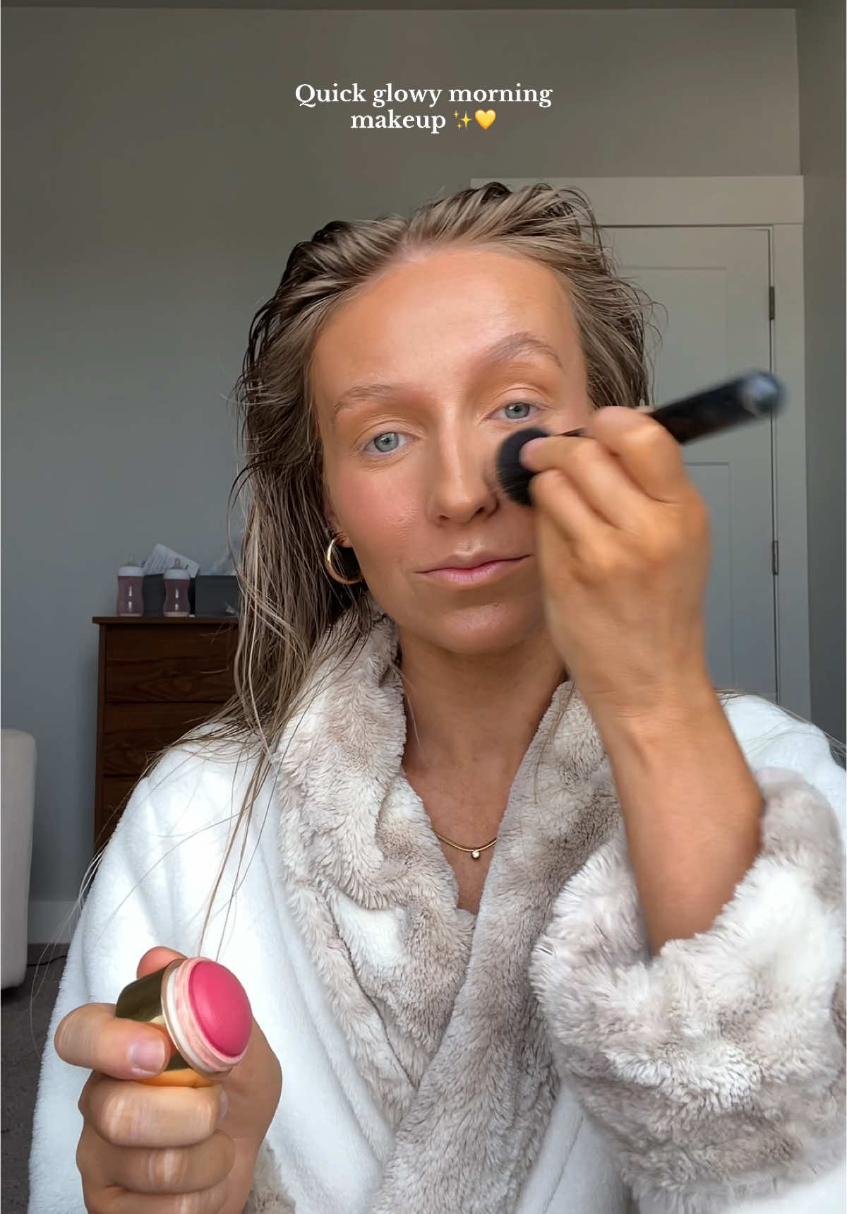 Up early and ready to go no where haha 😅🫶🏼 @Vichy Laboratoires @L’Oréal Paris @loréal paris usa @Maybelline NY @Anastasia Beverly Hills @MERIT Beauty @Estée Lauder @Neutrogena #MakeupRoutine #glowymakeup #mommakeup #sahm 