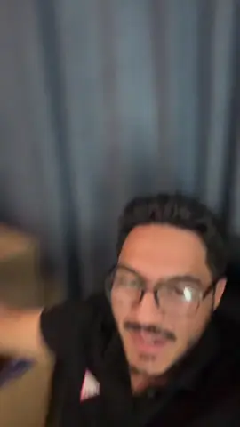 Why are there screams of 💀 in the background 