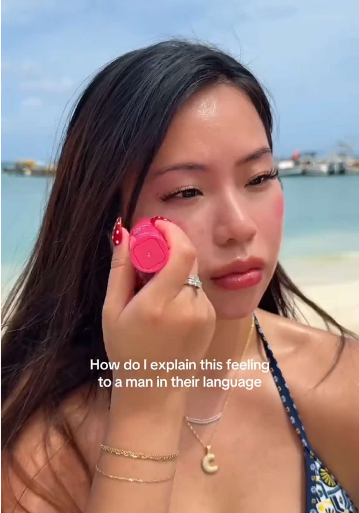 Then a post beach shower😭 @absnyproducts @Modeliste Magazine  #AbsoluteNewYork #AbsoluteInAruba #ModeAroundTheGlobe #BluAruba