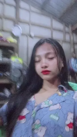#ပြန်လာနိုင်မလား?#စျေးဝယ်သူလာတော့ ရှက်ဒါပေါ့ အဝင်းရေ 😆#