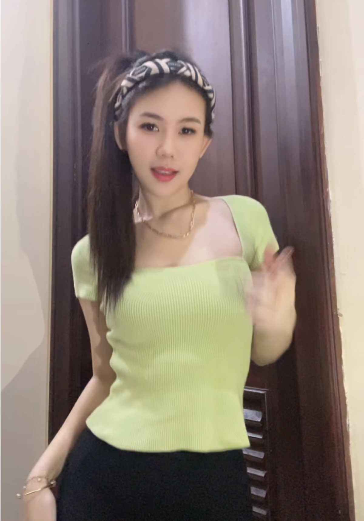 Cuma kamu gak ada yang lain😁