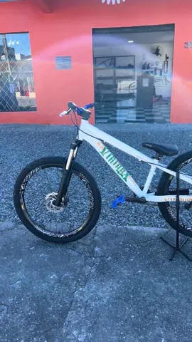 Disponível a venda 1.395 viking edição limitada, impecável #bike 