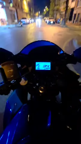 🥷🏍️#r25yamaha #cbr250rr #r25 #bmw #bmwmotorsport 