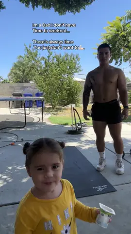 At home workout while takin care of my princess ❤️😎💪🏻! #fyp #workout #noexcuses #teachingheryoung #fitnessmotivation #viralvideo #fypシ 