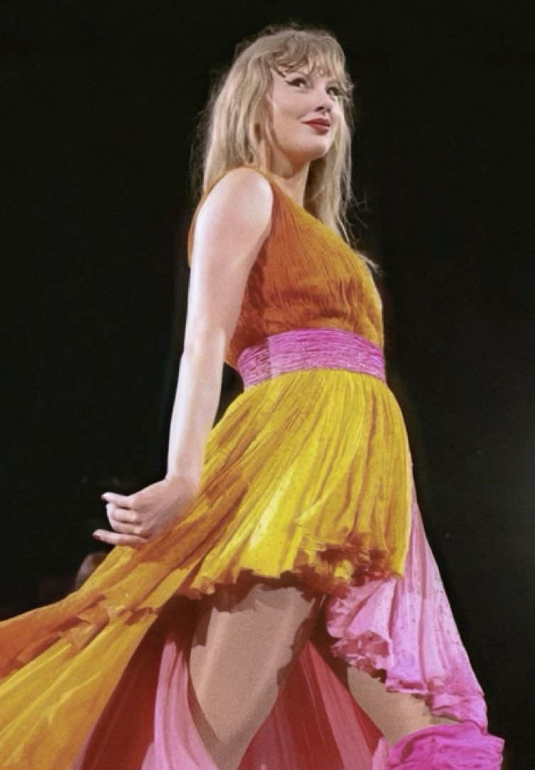 I don't wanna lose you… - #TaylorSwift || #taylornation #swiftie #swiftok #foryoupage #fyp #identificarse #dedicar #swifties #lentejas #foryou #fypシ゚ #enparati #taylorsversion #podercerdito❤️ #tiktokponmeenparatiporfa #theerastour #erastour #mashup #lyrics_songs 