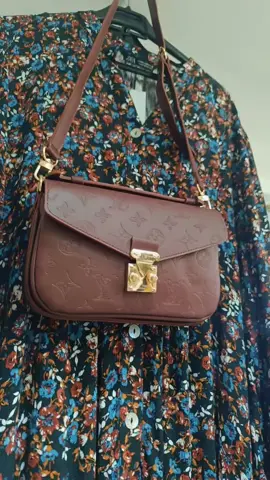 #موضة #حجاب #ازياء_نسائيه #ازياء #vetement #jup #robe #outfit #boutique #الصحراء_المغربية #الشعب_الصيني_ماله_حل #المغرب🇲🇦تونس🇹🇳الجزائر🇩🇿 #المغرب🇲🇦تونس🇹🇳الجزائر🇩🇿 #صيف #صيف_2025 #eljadida #sac 