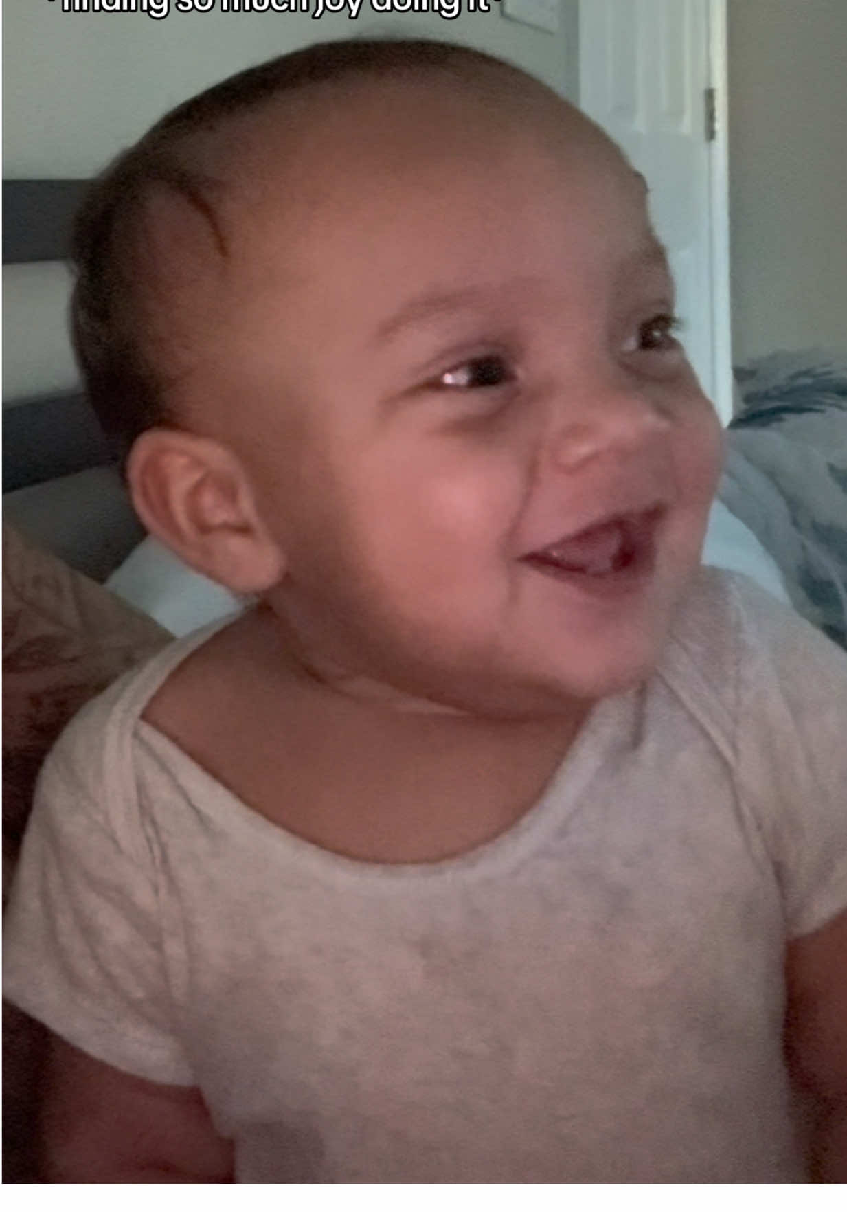 He see’s I don’t like it but continues to do it 🙃😂😂 @Zaza #larobenz #zaza #babies 