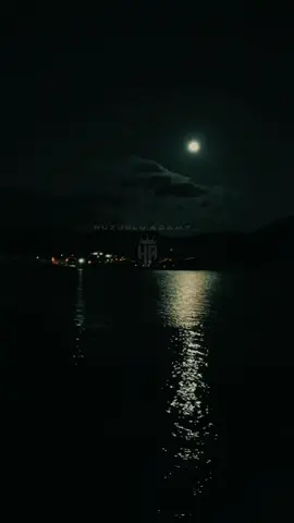 ÇOK YORULDUM 🥀  #birsözbırak #herkesgörsün #iyigeceler 