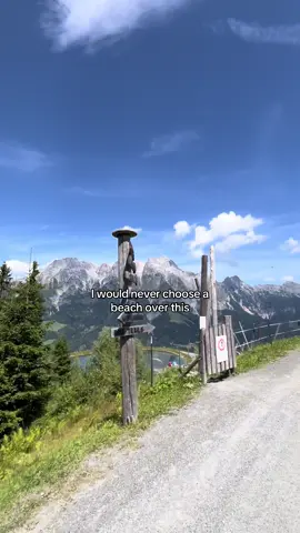 🏔️ #bike #friends #downhill #slopestyle #trip #leogang #enduro 