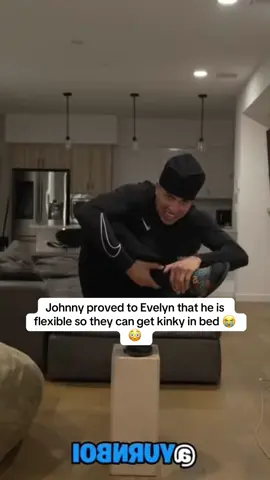 Johnny proved to Evelyn that he is flexible to try some crazy moves 😭 #johnny #yurnboi #evelynortiz #jeve #fyp 