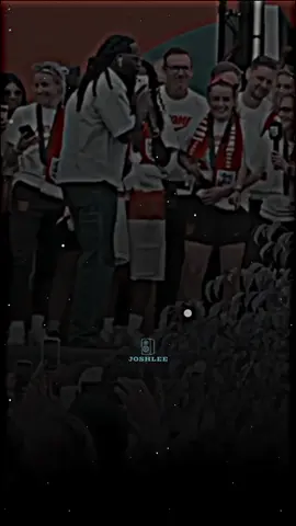 Burna Boy Performing ' For my Hand' at England's trophy parade with coach Sarina Wingman. #burnaboy #viral #music #lyricsvideos #trending #fyp 