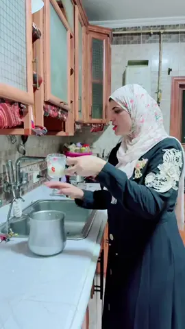مرات ابني طردتني من بيتي 