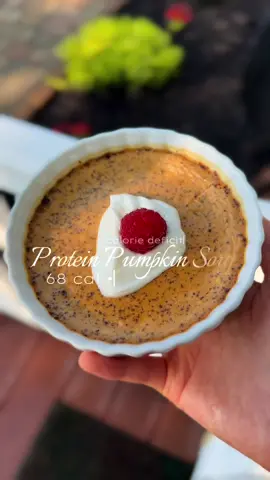 Part 34| Meals you should be eating on a calorie deficit Protein Pumpkin Soufflé 🍂 Recipe: •2 tbsp pumpkin puree •3 tbsp greek yogurt •2 tbsp egg whites •5g honey •1 tsp vanilla Bake 320* F for 10-12 min  FOLLOW for DAILY calorie deficit recipes! #caloriedeficitmeal #creatorsearchinsights #EasyRecipes #Fitness #healthyrecipes #highprotein #mealprep #quickrecipes