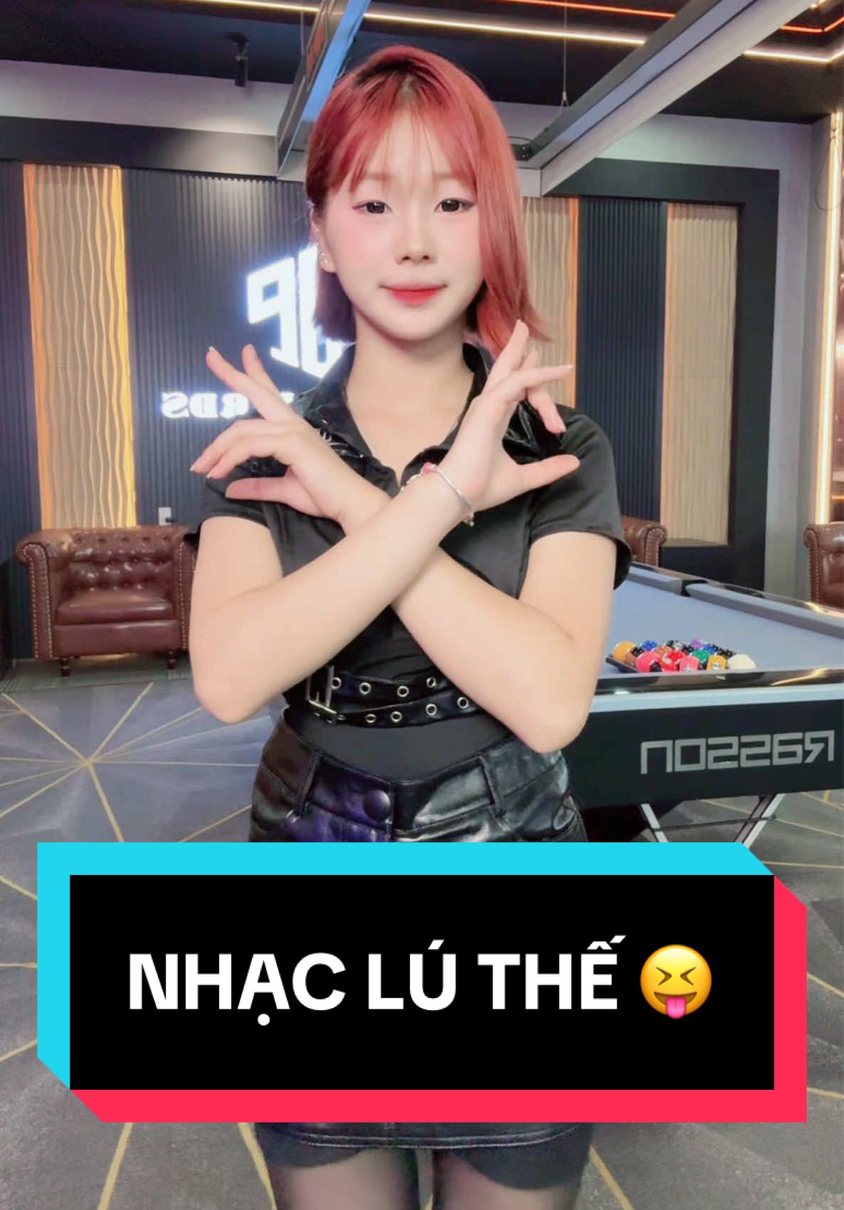 - nhạc gì nghe lú vậy 🤣  #gainhay #gaixinhtiktok #topthainguyen #topbilliards #gaixinh 