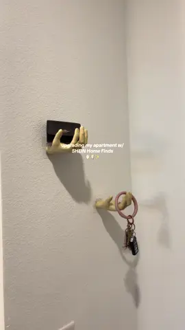 Should I do two hands or one??? 🔍 Search 6X455 to shop my trendies picks on SHEIN! 🔥 #SHEINsaveinstyle #SHEINhome #ad #SHEINforAll  @SHEINUS @SHEIN  