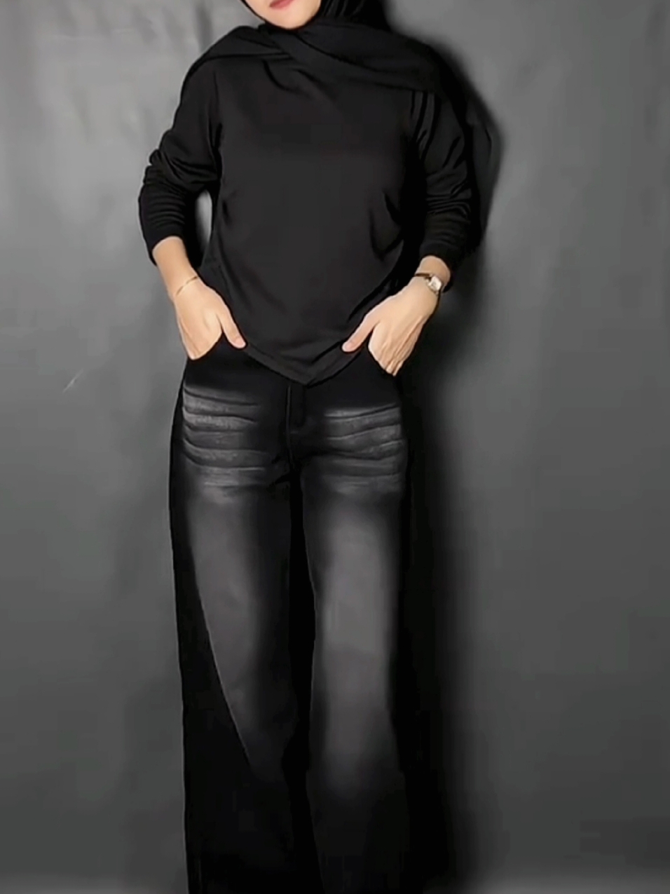 UNISEX Baggy jeans wanita. 
