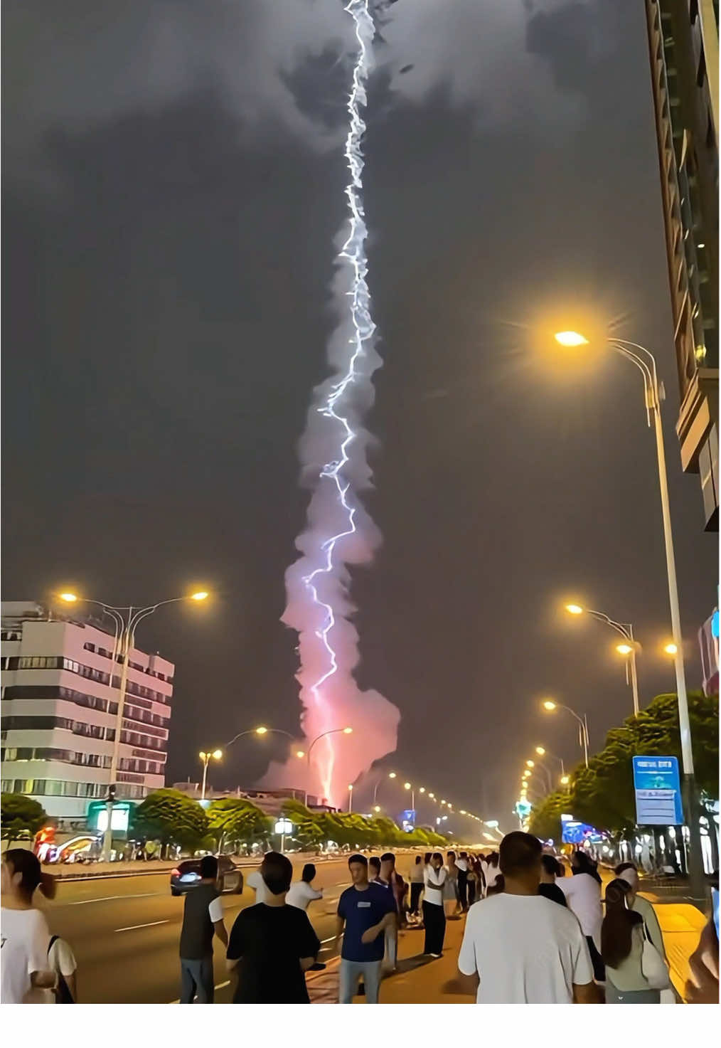 Lightning #satisfying #lightning #asmr #fyp #fypシ #oddlysatisfying 