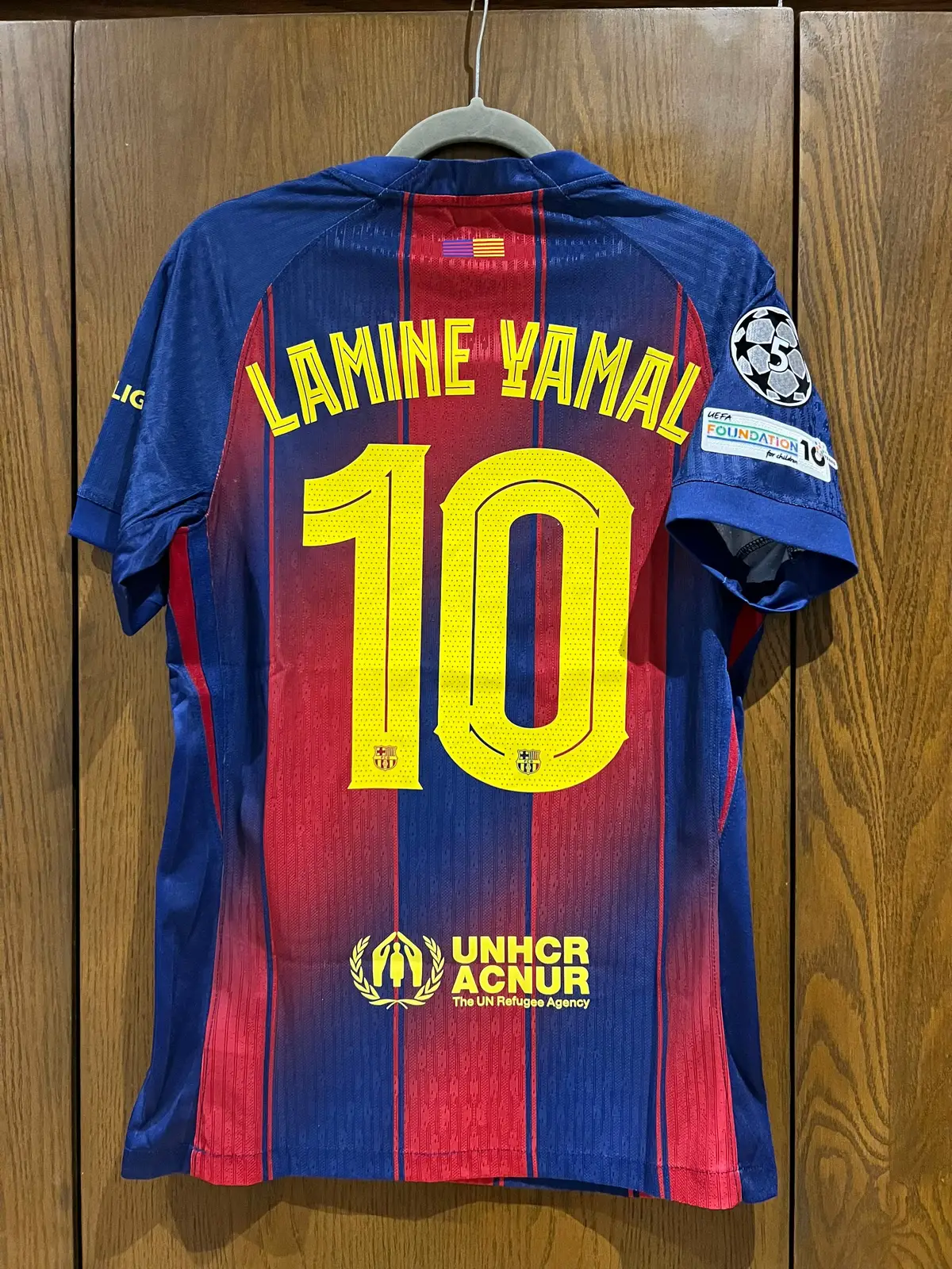 🛍️ ¡Ya disponible bajo pedido! ✈️ Envíos a todo México 📩 Pedidos e info al DM #retrogol #jersey #lamineyamal #fcbarcelona #barça #jerseysdefutbol 
