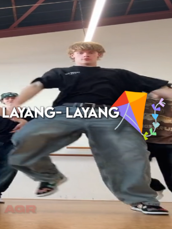 hatiku girang dan riang 😹 #hoodtrap #sturdydance #sturdyvibes #malay🇲🇾 #fyp #edits #agrstyle 