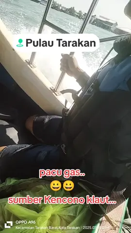 pengalaman pertama... pemasangan Lampu Nabawi di Kalimantan Utara.. Malinau.. naik speedboat... #kaligrafi #pejuangrupiah #masjidkubah99makassar #designdeinteriores #kontraktorinterior #kubahmasjid #masjidmegah #kerajinantembaga #