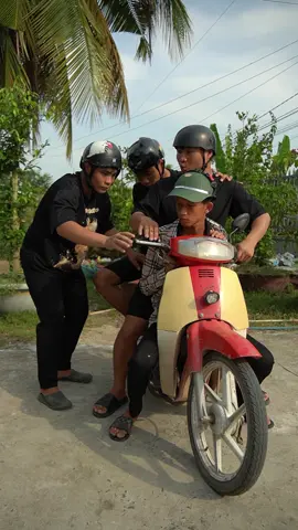 Ai nhảy đẹp nhất nà #anhthoidaitv#anhthoidai#minhnhut 