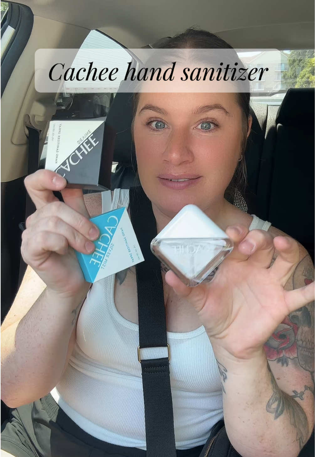 #handsanitizer #cacheehandsanitizer #cachee #cleanhands 