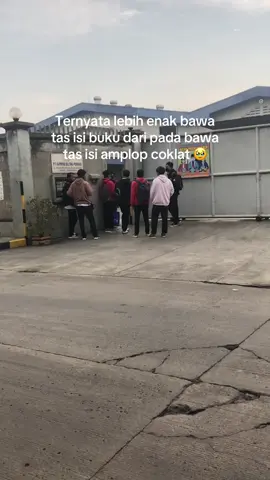 Semangat derr cari lokernya😇#info #loker #tangerang #fypage #kuli 