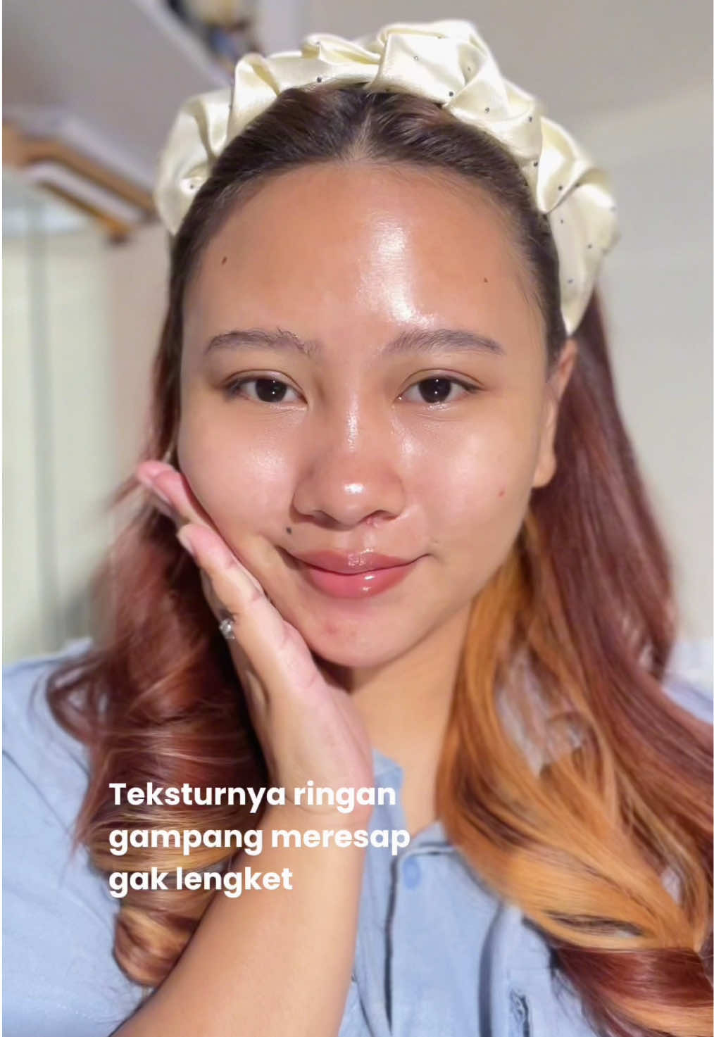 7 hari buat nyamarin bekas jerawat & dapetin glass skin? Coba deh AZZURA Diamond Bright Serum 💙  @Azzura Cosmetics Official  #azzuradiamondbright  #realglassskinlook  #glassskinlookbukanmimpi  #skincareroutine  #glowing 
