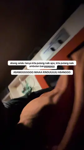 abang pasti senang ya disana karna mia selamat?😭💔 segitu sayang nya abang sama miaa, abang bilang abang bakal terus jaga mia selama kita kkn. ABANG BERHASIL JAGA MIA SAMPE MIA GABISA LUPAIN SEMUANYA BANGGGG😭😭 SYURGA TEMPAT ABANG YAA SAYANGG💔💔💔 #kkn #kecelakaan #batubara #sedih #husnulkhotimah #trauma #syahid 