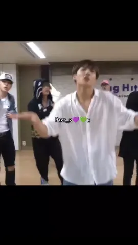 #taekook #kooktae_taekook #kookv_vkook #taekook_is_real #taehyung #jungkook #fyp #fypシ゚ #foryoupage #tiktok #hartkook 
