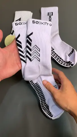 Kaos kaki olahraga Running, Futsal, Sepak Bola Anti Slip. Yuk di checkout sekarang! #kaoskaki #kaoskakiantislip #kaoskakifutsal #kaoskakifutsalantislip #kaoskakirunning #kaoskakisepakbola 