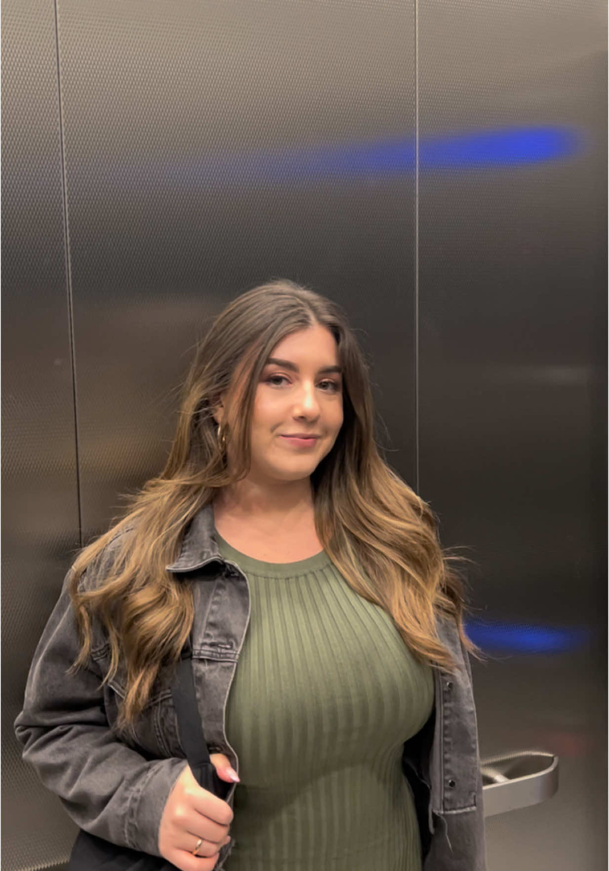 Elevators are sooo awkward sometimes 😅💀