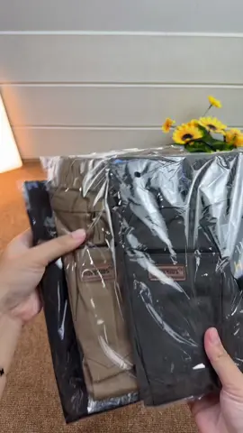 Beruntung banget nemuin toko yang jual celana chinos panjang murah kaya gini bun #celanapanjang #celanaanak #celanachinosanak #celanaanakmurah #celanaanaklakilaki 