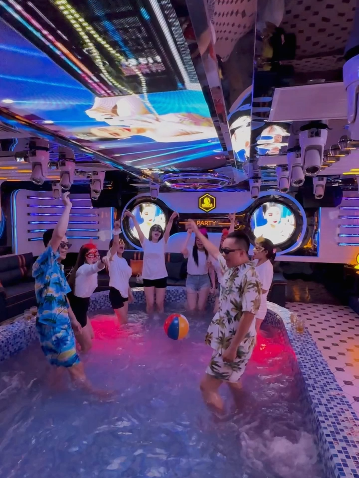 Cùng giải nhiệt mùa hè tại Pool Party chỉ có ở Mr. Spa #mrspamassage #massagemrspa #massagebody #massage #trending #viral #fyp #xh #foryou #xuhuongtiktok #xuhuong