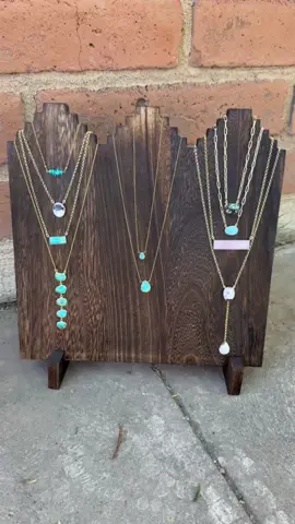 Jewelry you’ll actually wear on repeat. #nizhonitradersllc #sterlingsilverjewelry #navajojewelry #turquoisejewelry #handmadejewelry 