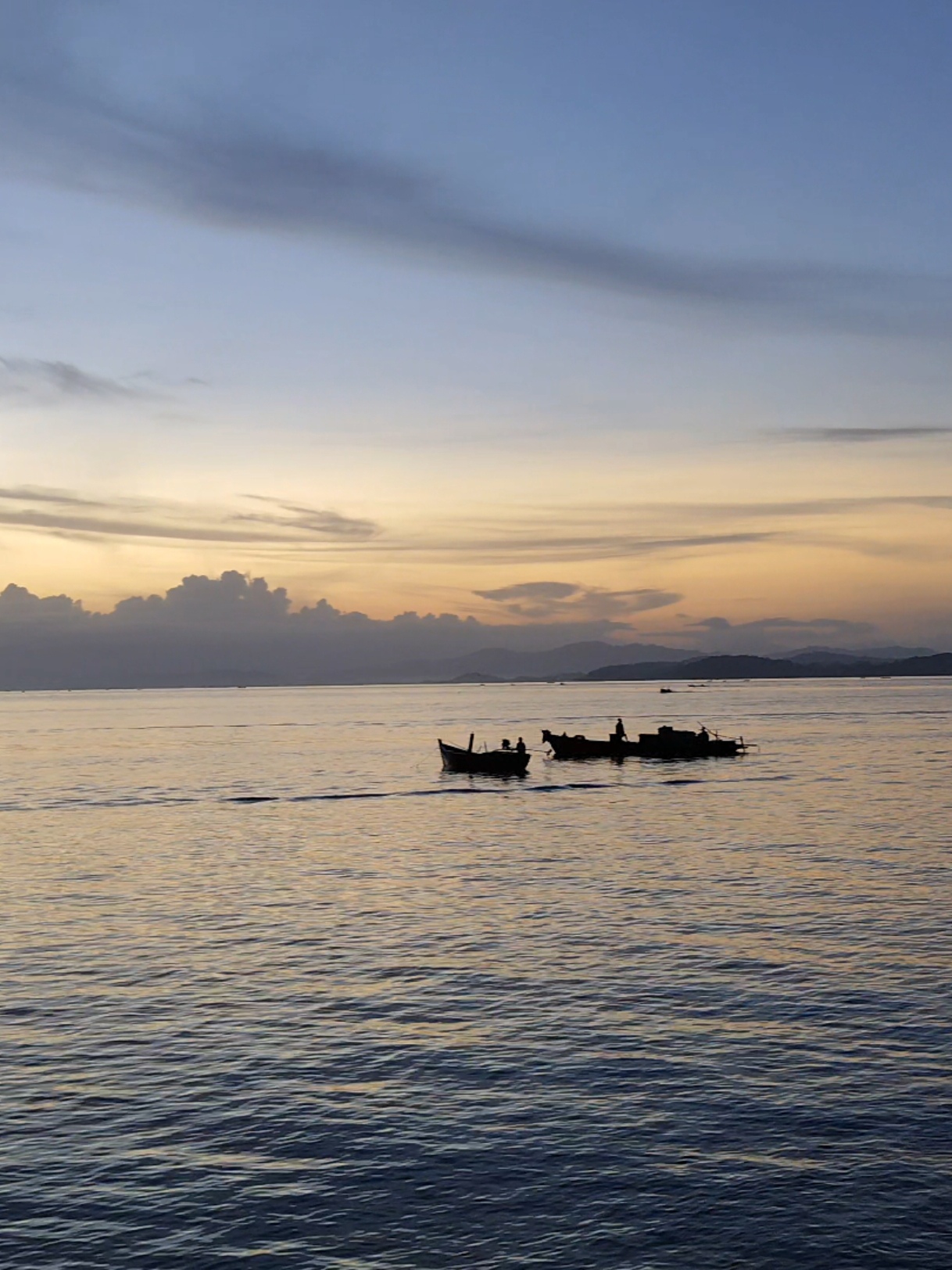 နေထွက်လာတော့မယ်အချိန်လေး🌄🌻#asthetic #tiktok #myanmar #foryou 