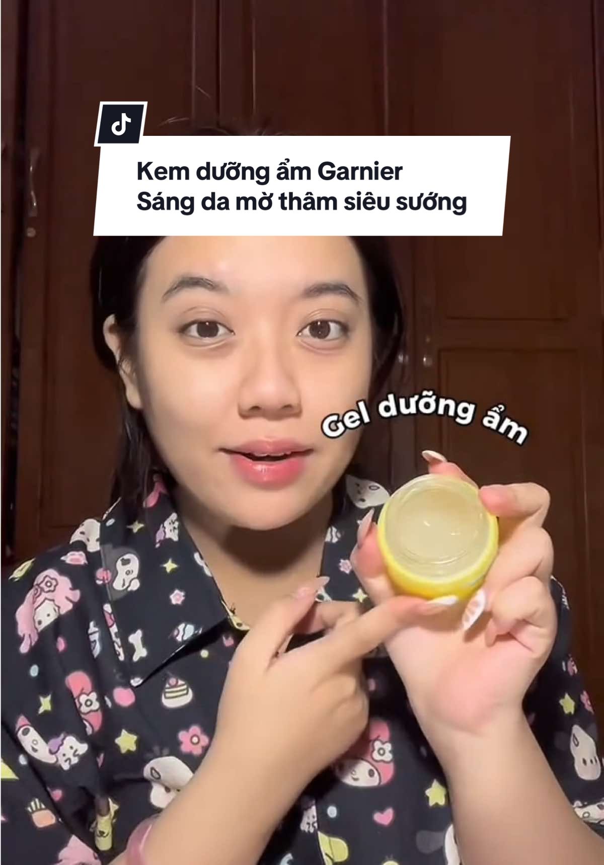 Thiệt là bôi gel vitaminc này sướng lắm mí bà ơi.. nó mát sáng dậy da căng bóng lắm #reviewlamdep #xuhuong #goclamdep #chamsocda #skincare #Garniervietnam#Garniervietnamduongam #lamdep 