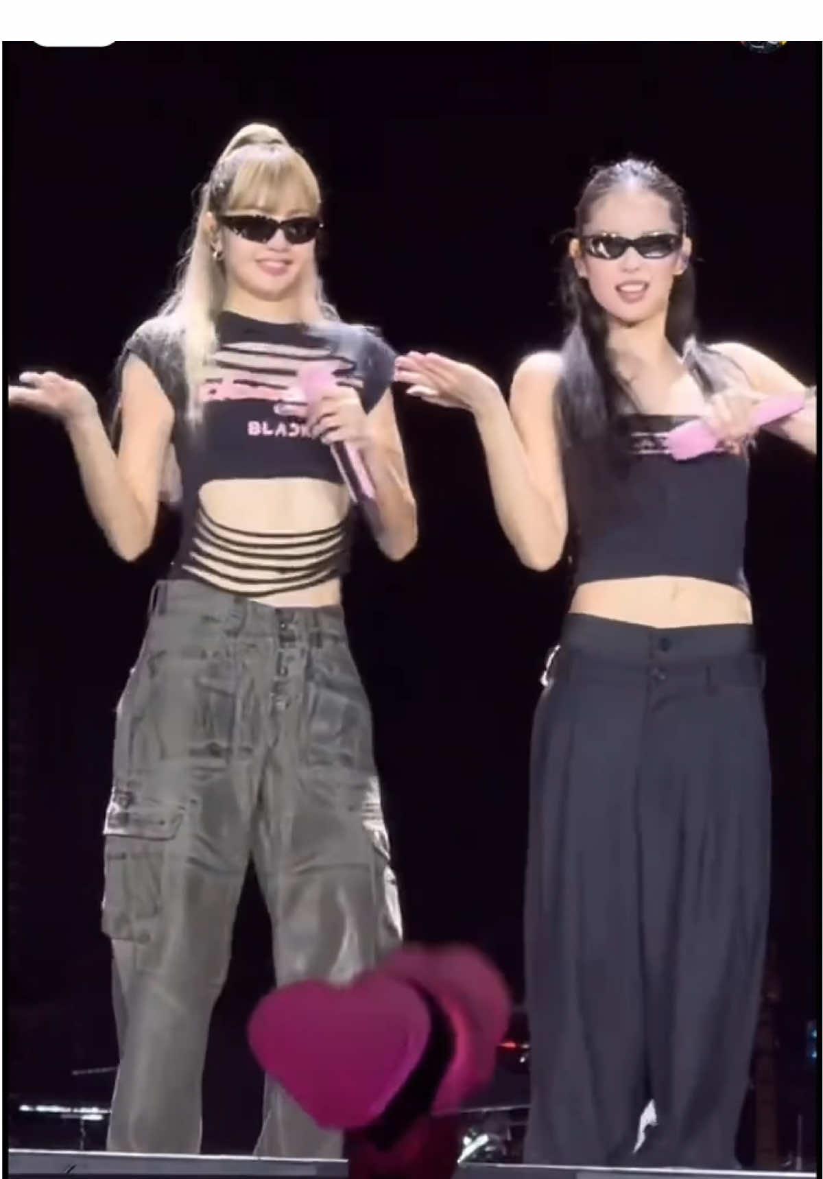 辣丽萨这模仿能力#blackpink #lisa #女团 #人间芭比 #lisa舞台 #lisa2025 #coochela2025 #jennie#jisoo #rose 