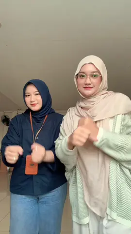 bukan nona ambon disini, tapi teteh sunda disiniihhh@Reikhansa Aghniya 