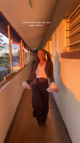 I mean? YES, this that PRETTY GIRL MANTRA!@JENNIE #mantra #jennie #ruby #prettygirls #blackpinkdeadline 