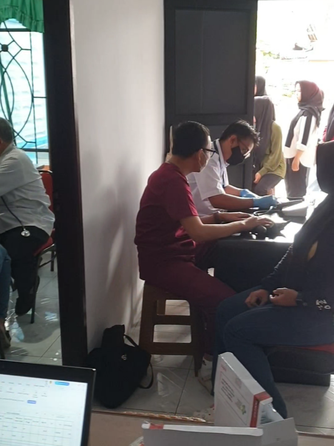 Pemeriksaan medical check up Sppg Andikha Catering bersama tim kesehatan puskesmas cigeureung cipedes kota tasikmalaya#bgn #makangizigratis #mbg 