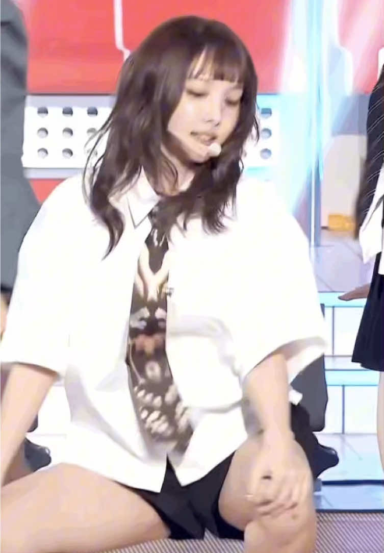 Nayeon with bangs is so fresh to my eyes - - - - - #nayeon #imnayeon #fyp #kpopfyp #kpop 