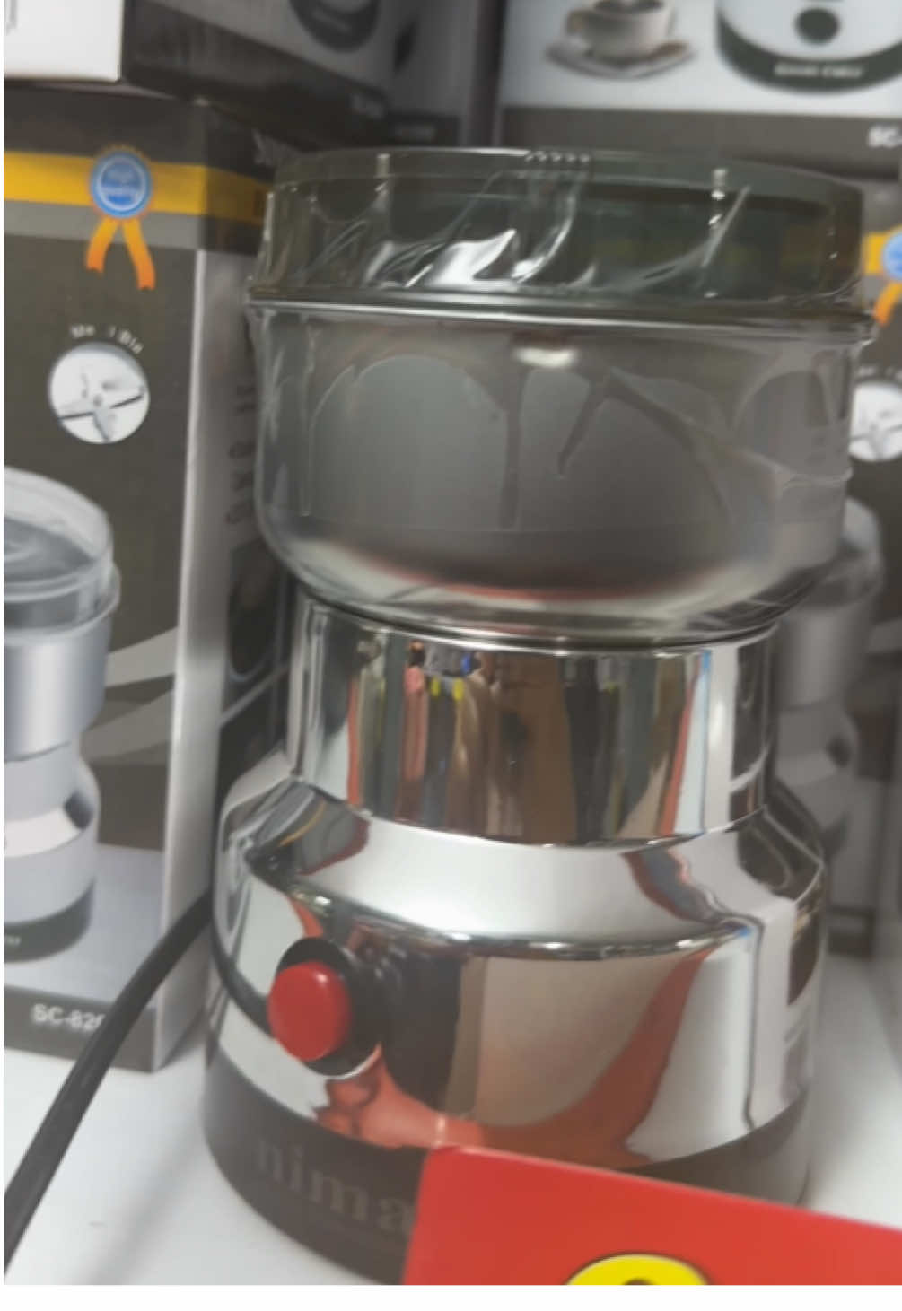 DRY GRINDER  Rs490 + Rs100 LIVRAISON 🚚  ✅ Écras to grains café, épices, poivre, piment… ✅ Bouton 1-touch – facile à utiliser ✅ Inox solide & design modern ✅ Netoyage facile 💰 Zéro avan – Cash ou Juice lor livraison 🚚 Livraison GRATUITE partou Moris 🇲🇺 ⚠️ Annulation à la porte: Rs100 frais 📩 Inbox nou pou plis info! 📲 Call / WhatsApp : 57953715 #chinahomestore #grinder #drygrinder #fyp #mauritius🇲🇺 