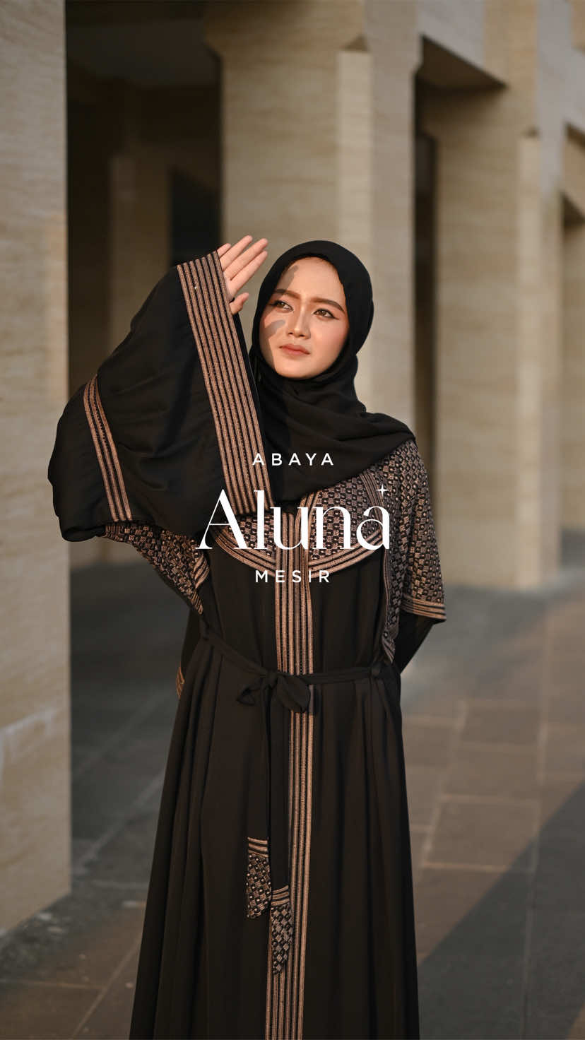 𝐀𝐛𝐚𝐲𝐚 Aluna Ori Mesir Full Bordir & Swarovski (mengkilap)✨ Lengan Trompet Free Pashmina🥰 Segera cekout untuk mendapatkan harga menarik🥰 #abayamesir #outfitabayaa #abayaimport #ootdfashion #fypシ゚ 