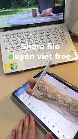 Bỏ qua các tùy chỉnh trên app để chữ viết đẹp hơn, quan trọng vẫn là tự mình viết đẹp mn ạ. Ai cần file luyện viết free thì để lại comment mình gửi nha #ipad  #ipadtips #vietchudep #taknote #hoctap 