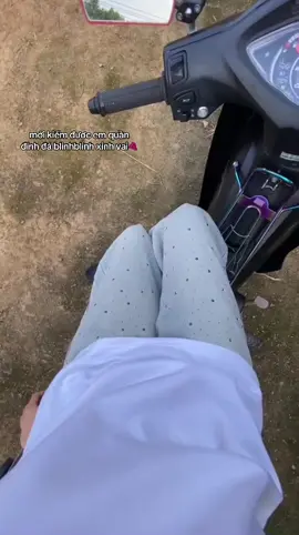 lấp la lấp lánh lunn-)) #thoitrangnu #quanjeandinhda #phoidoxinh 