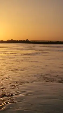 قول للشمس لمن خلاص تدله في حضن المغيب💛. #اغاني_سودانية #مصطفى_مضوي 