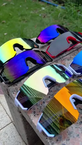 With a full range of colors of cycling glasses, there is always one that you like!🔥🔥🔥😍😍😍 #sunglasses #riding #Hiking #fishing #Outdoors #sportglasses #LumaGaze #dealsfotyoudays #summersale #fyp #nice 