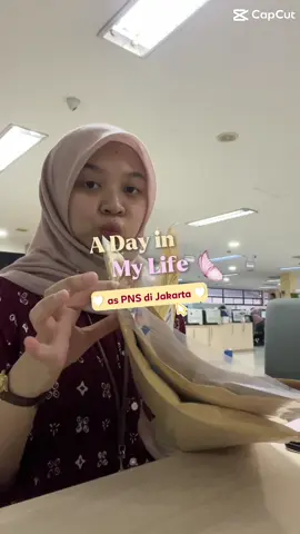 terimakasi sudah selalu jadi solusi praktis ku🥺🫶🏻 @buket jakarta #bersamarangkaianbunga #adayinmylife #worklife #pns 