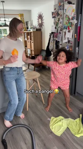 The viral dancing octopus toy is so much fun 😂 #toy #toys #kidstiktok #kidstoys #tiktokfamily #dancer #tiktokmademebuyit #dealdrops #fyp  